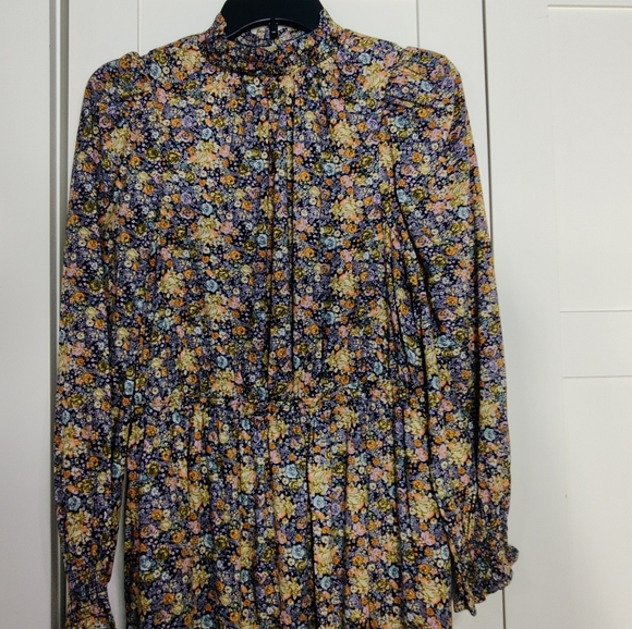 Cottage Core Floral Maxi Dress - Picture 3 of 3